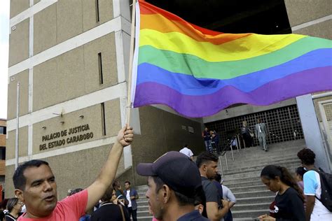 gays na venezuela|Prisão de 33 em sauna gay na Venezuela indica aumento da